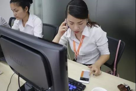 房產(chǎn)中介真的不只是帶看幾次房子就收幾萬塊中介費，我們做的是服務！