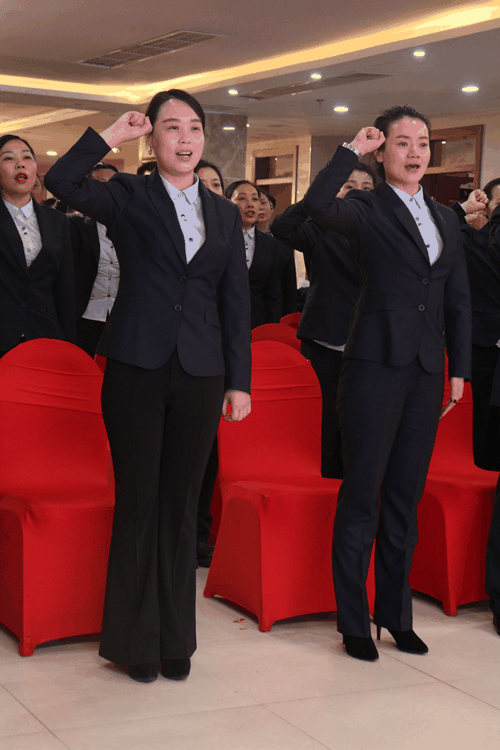 學(xué)習(xí)業(yè)務(wù)技能，再上新臺階！