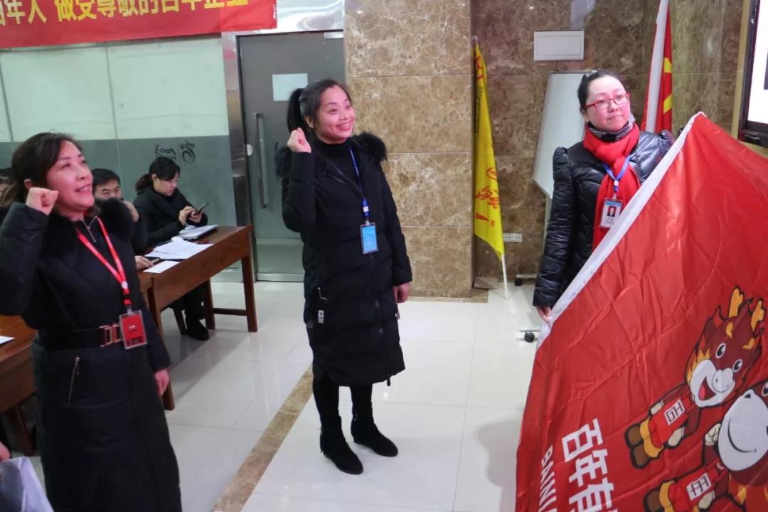 2019年，我們還在做房產(chǎn)中介，買房、賣房請放心找我們！