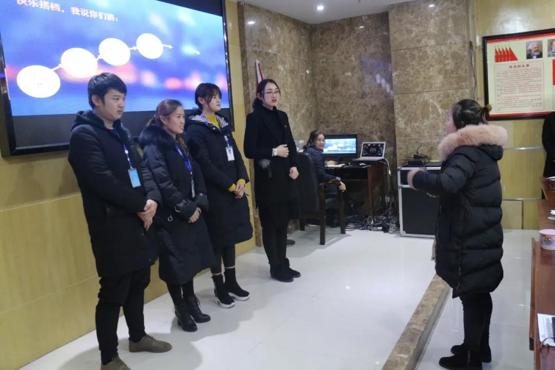 2019年，我們還在做房產(chǎn)中介，買房、賣房請放心找我們！
